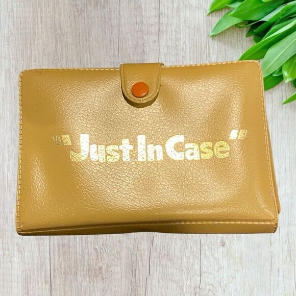 Vintage 1950s Mini Tool Kit Just In Case Made in Hong Kong No.5176J - Picture 1 of 6